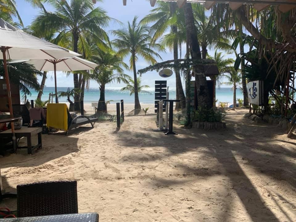 Residencia Boracay Hotel Balabag  Exterior photo