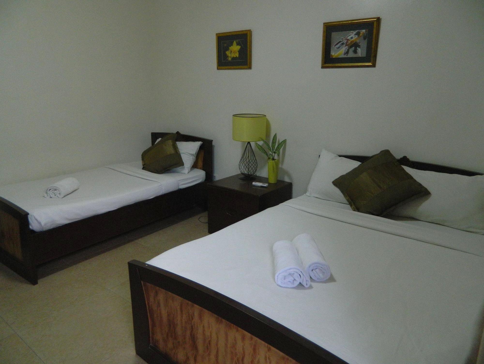 Residencia Boracay Hotel Balabag  Exterior photo
