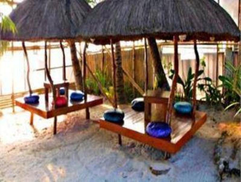 Residencia Boracay Hotel Balabag  Exterior photo