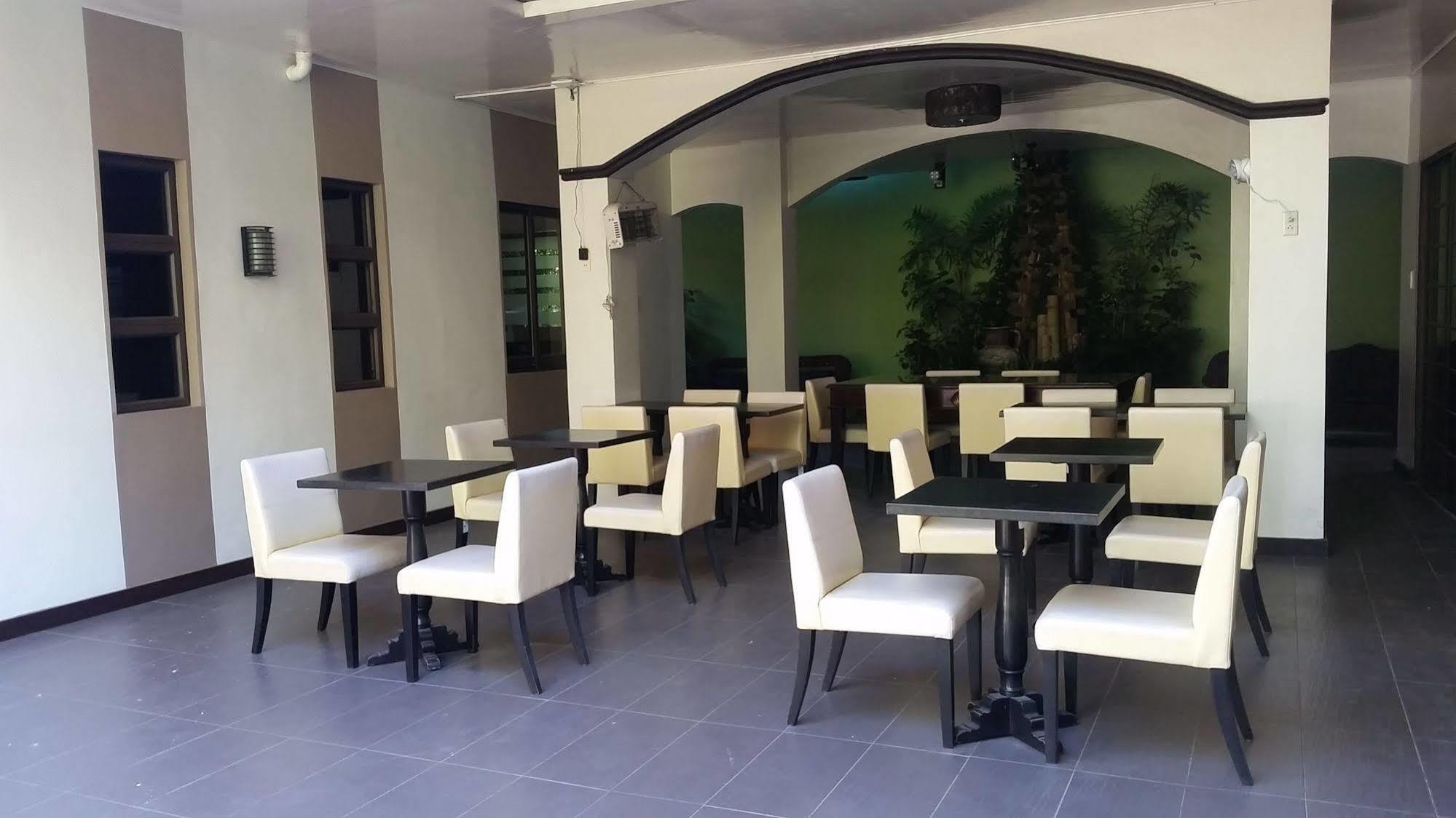 Residencia Boracay Hotel Balabag  Exterior photo