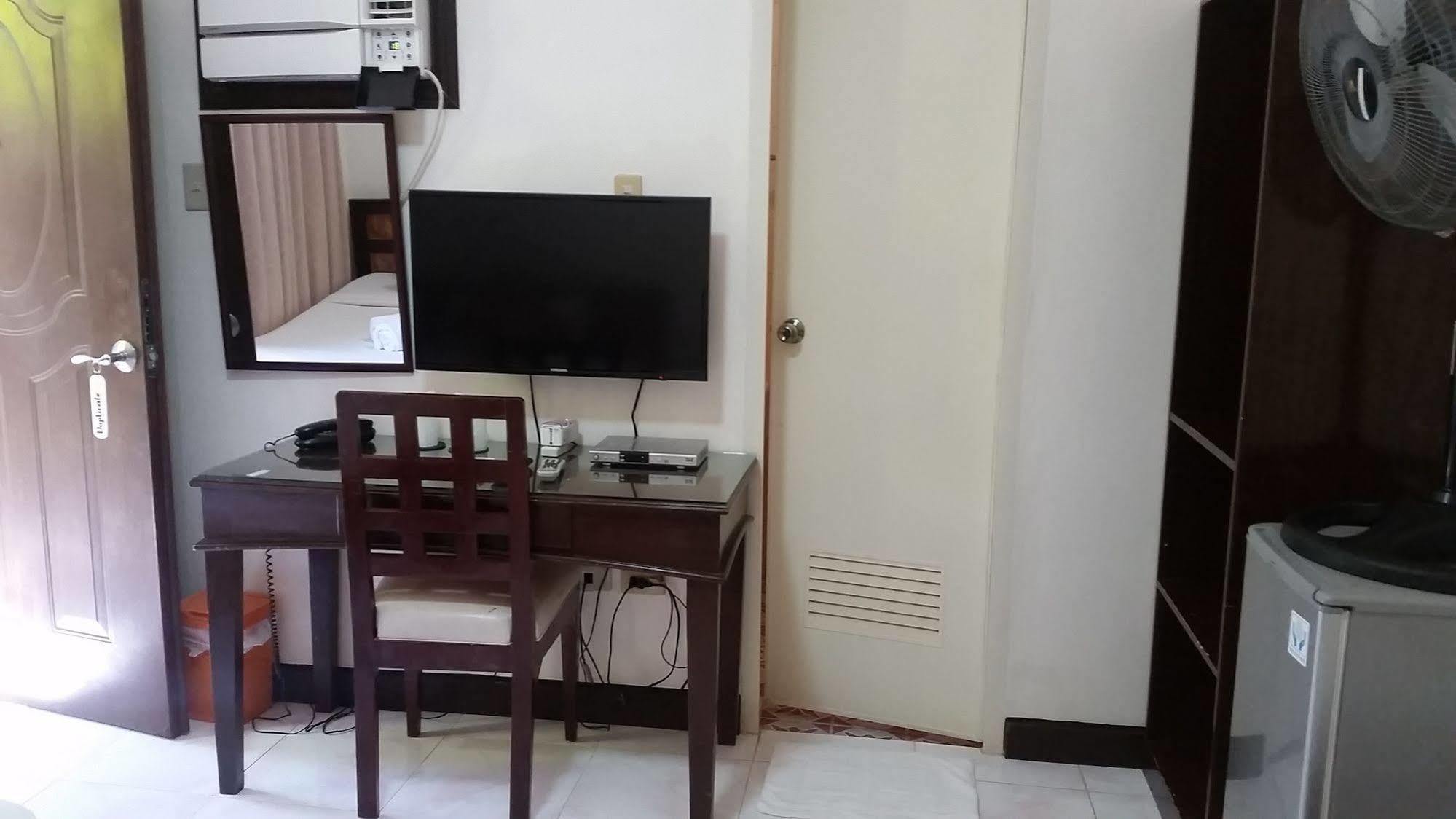 Residencia Boracay Hotel Balabag  Exterior photo