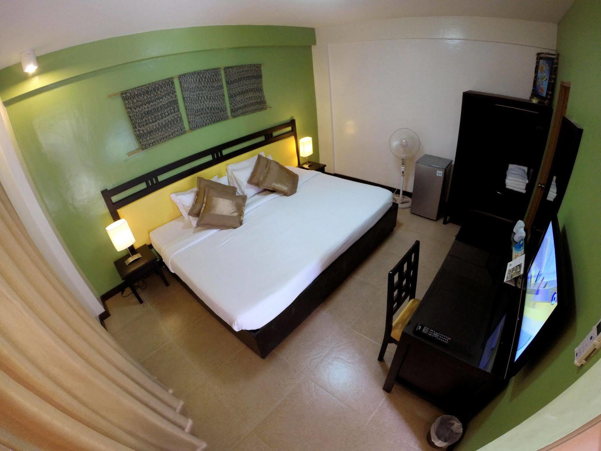 Residencia Boracay Hotel Balabag  Exterior photo