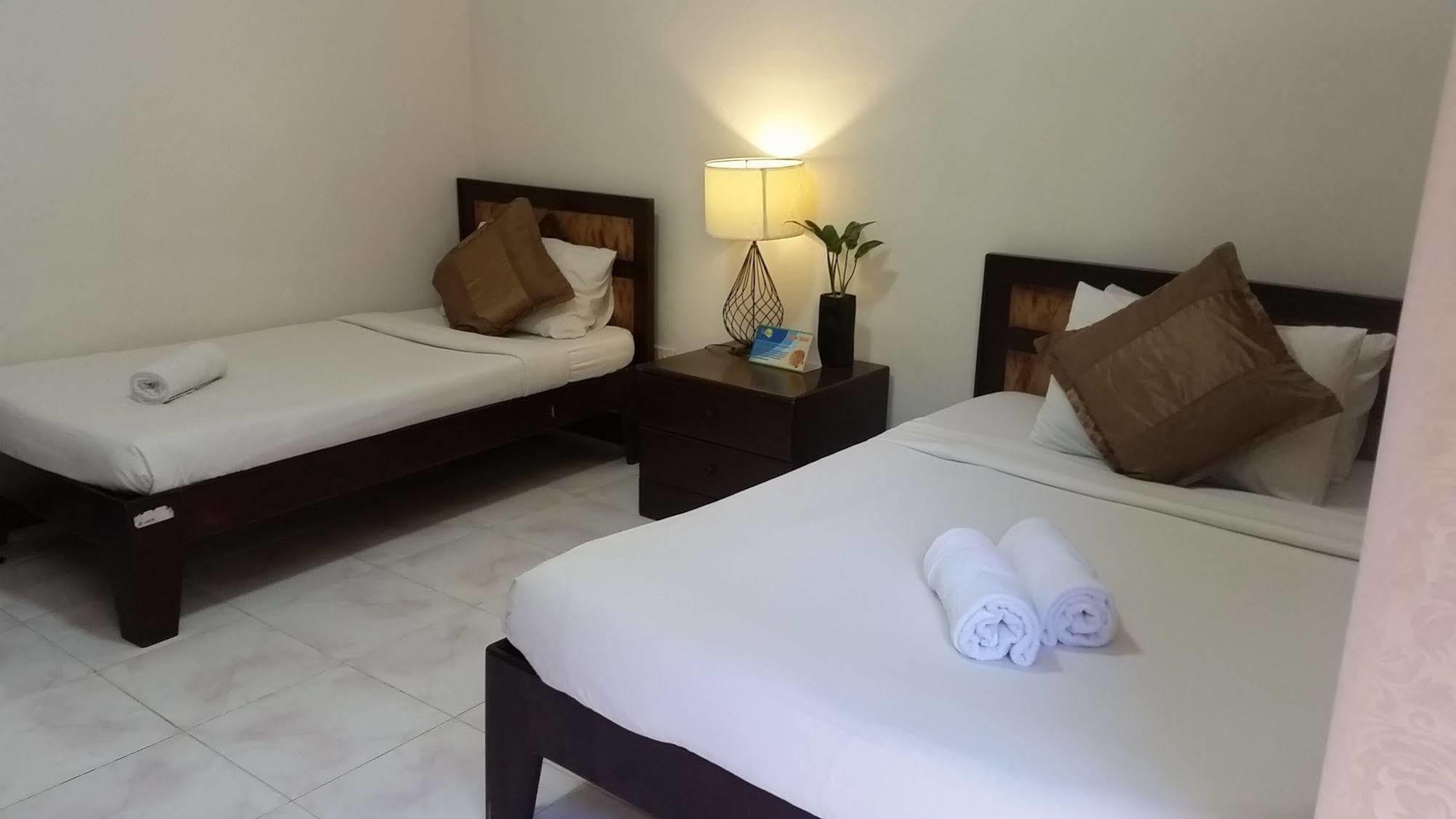 Residencia Boracay Hotel Balabag  Exterior photo