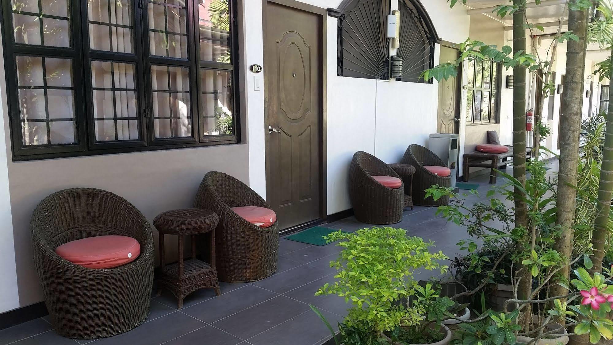 Residencia Boracay Hotel Balabag  Exterior photo